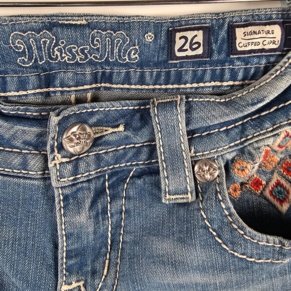 Miss Me Jeans SIGNATURE CUFFED CAPRI Crop Distressed Embellishment JP8229P Sz 26 - Picture 10 of 16